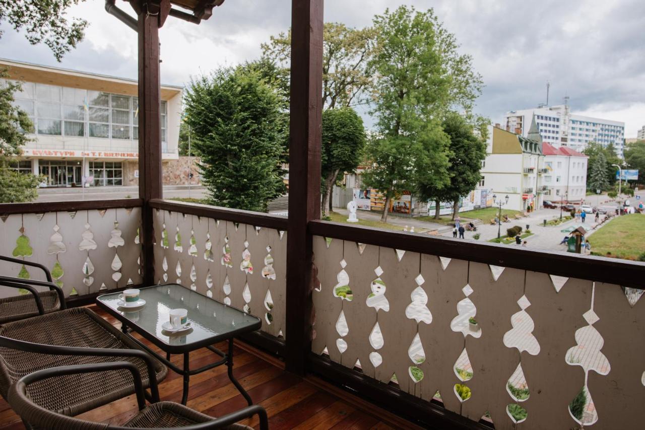 Villa Viktoriya Hotel Truszkavec Kültér fotó