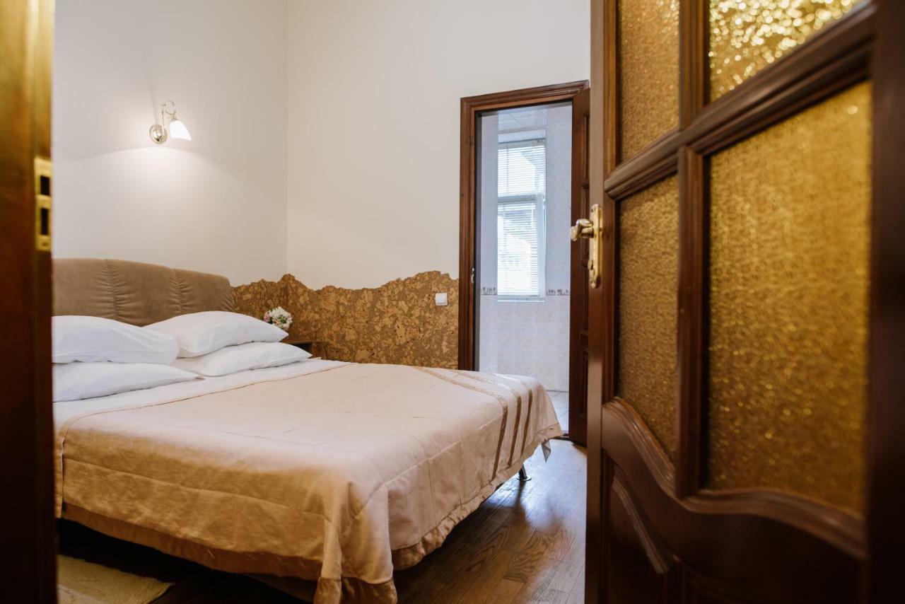 Villa Viktoriya Hotel Truszkavec Kültér fotó